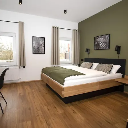 Holzfellas Otel *